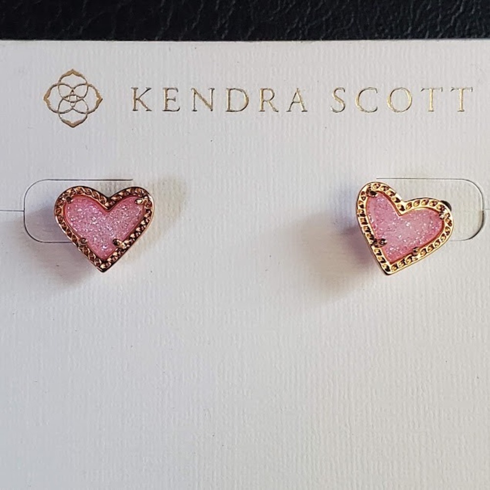Kendra Scott Ari Heart Stud Earrings Rose Gold Light Pink Drusy Gift for Her